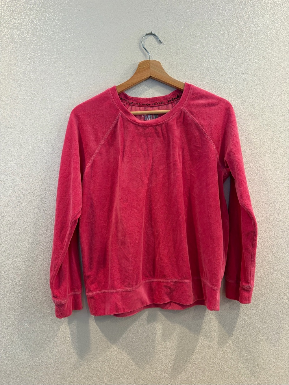 5/$20 Muk Luks Hot Pink soft Crewneck Sweatshirt